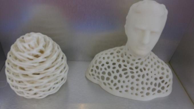 Le service d'impression professionnel de SLS 3D a adapté les pièces en plastique pour les produits médicaux
