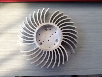 Chine Métal en aluminium adapté aux besoins du client de commande numérique par ordinateur usinant avec le service rapide de prototype, taille adaptée aux besoins du client fournisseur